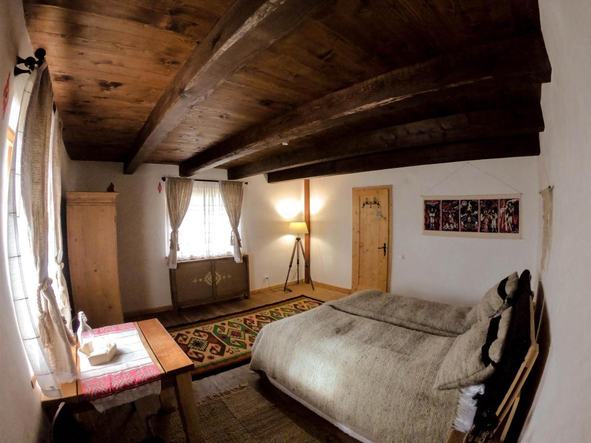 Raven'S Nest - The Hidden Village, Transylvania - Romania Sub Piatra Exterior photo