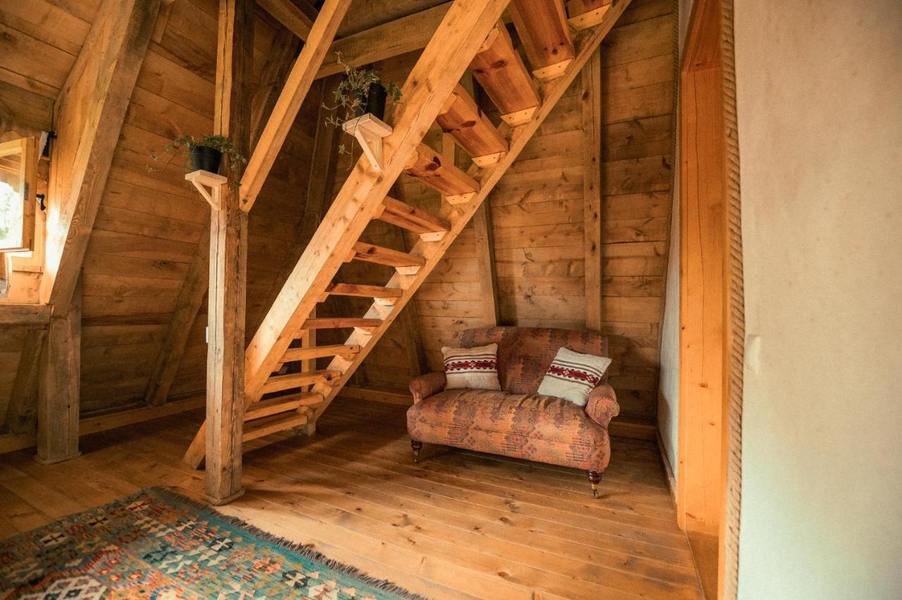 Raven'S Nest - The Hidden Village, Transylvania - Romania Sub Piatra Exterior photo